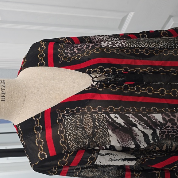 ๐ Chic Sheer Animal Print Cover-Up with Chain Details ๐ - Picture 2 of 6